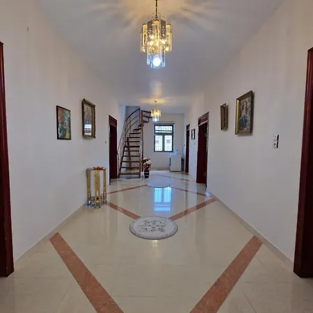 Guest house The *