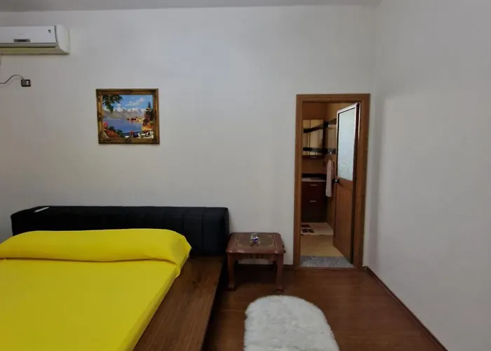 ゲストハウス The *